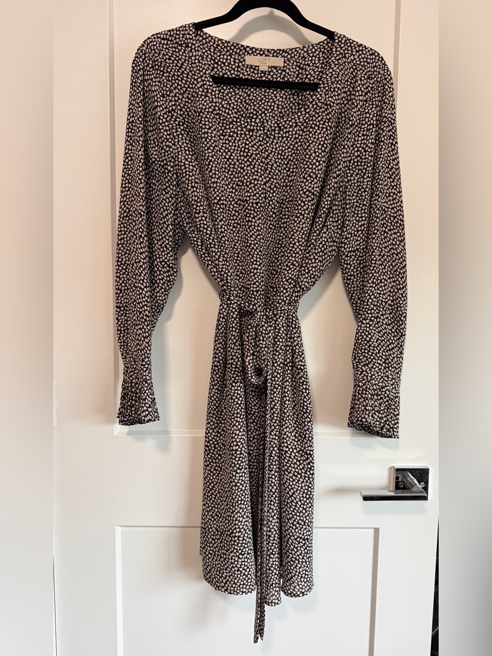 LOFT Black and White Long Sleeve Tie-Waist Dress